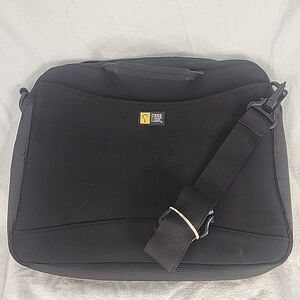 Laptop case Case Logic Black 12"x 14"x2" with Strap And Pockets Black 14" Laptop